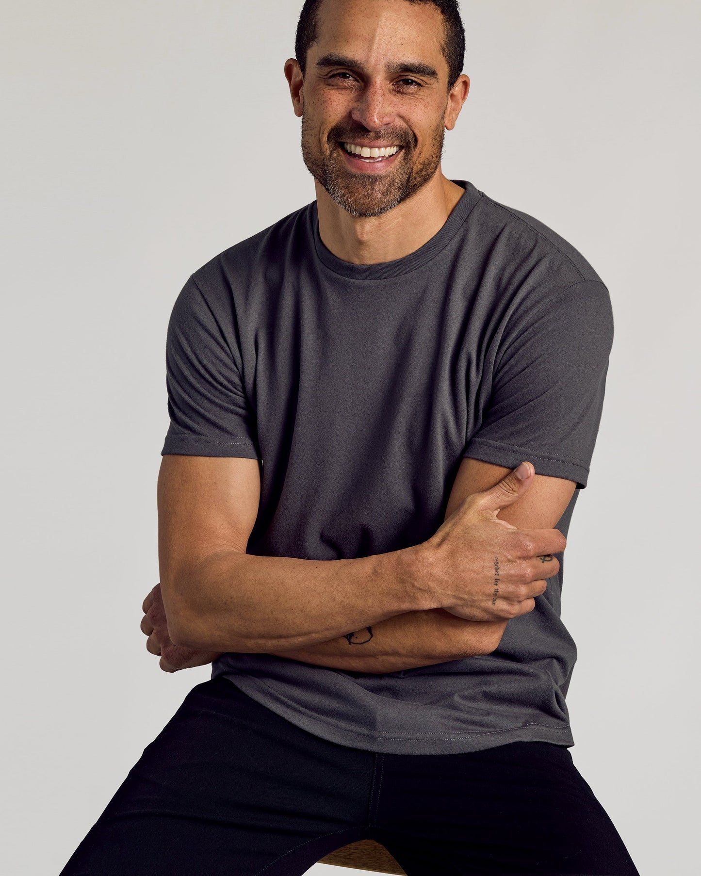 Carbon Curved Hem Classic Crew Neck