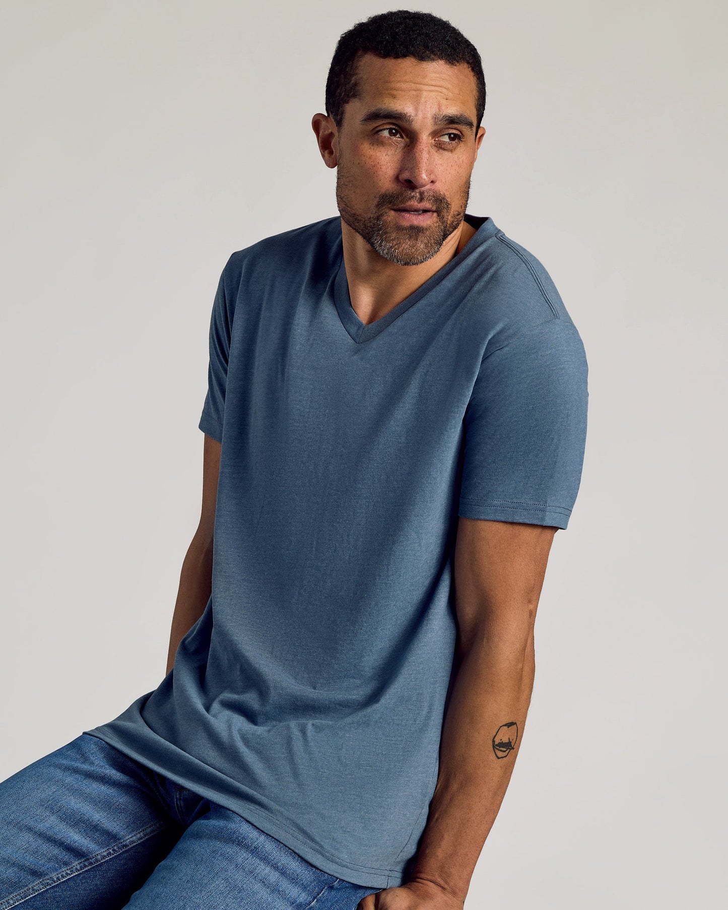 Dark Heather Tempest Classic V-Neck