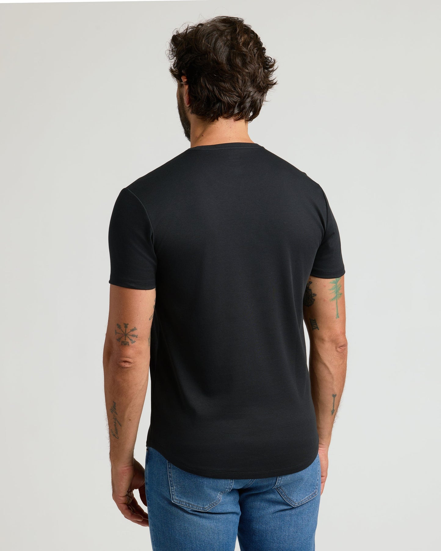 Black Premium Pima Crew Curved Hem 4-Pack