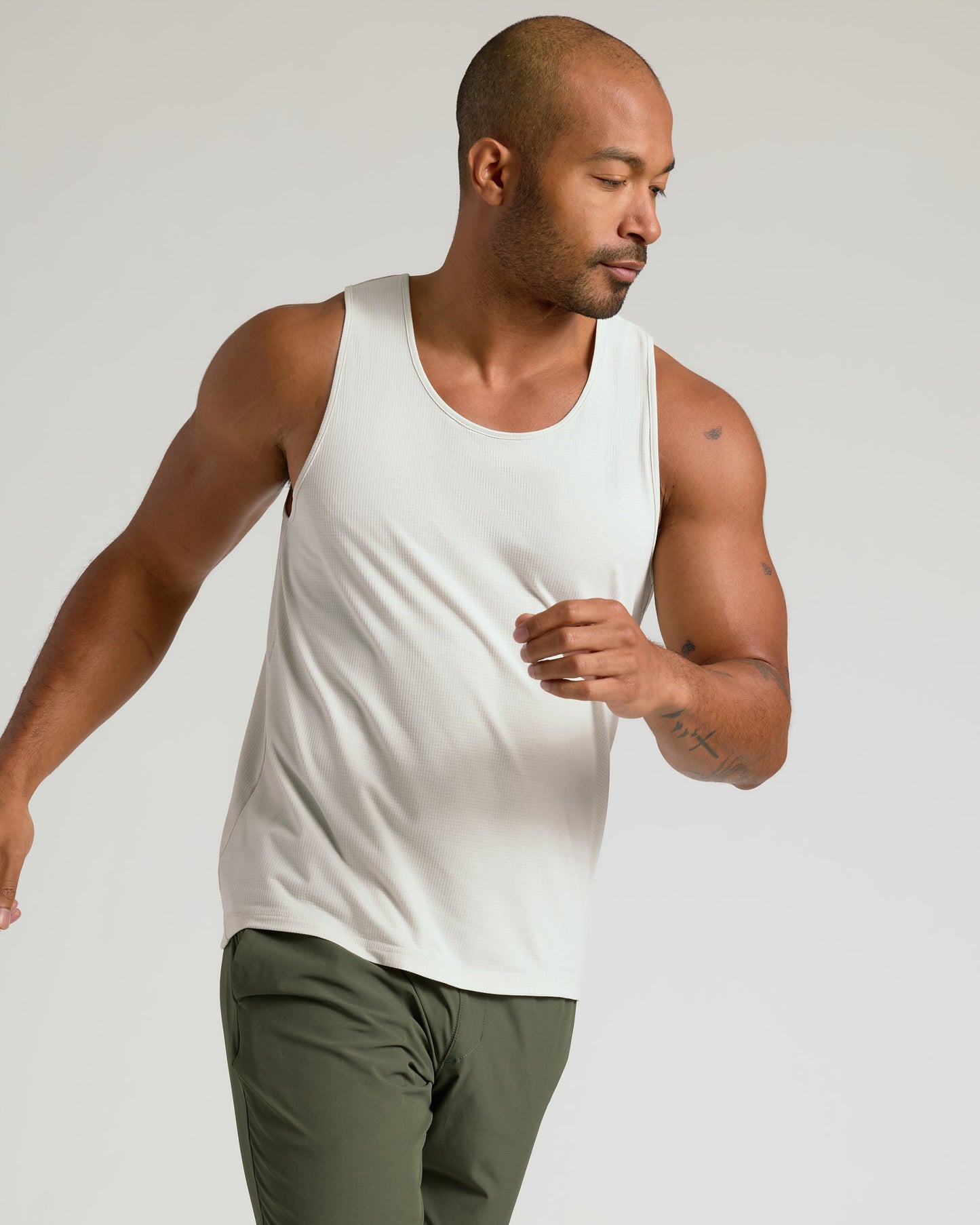 Sleeveless Active Mesh Tank 6-Pack