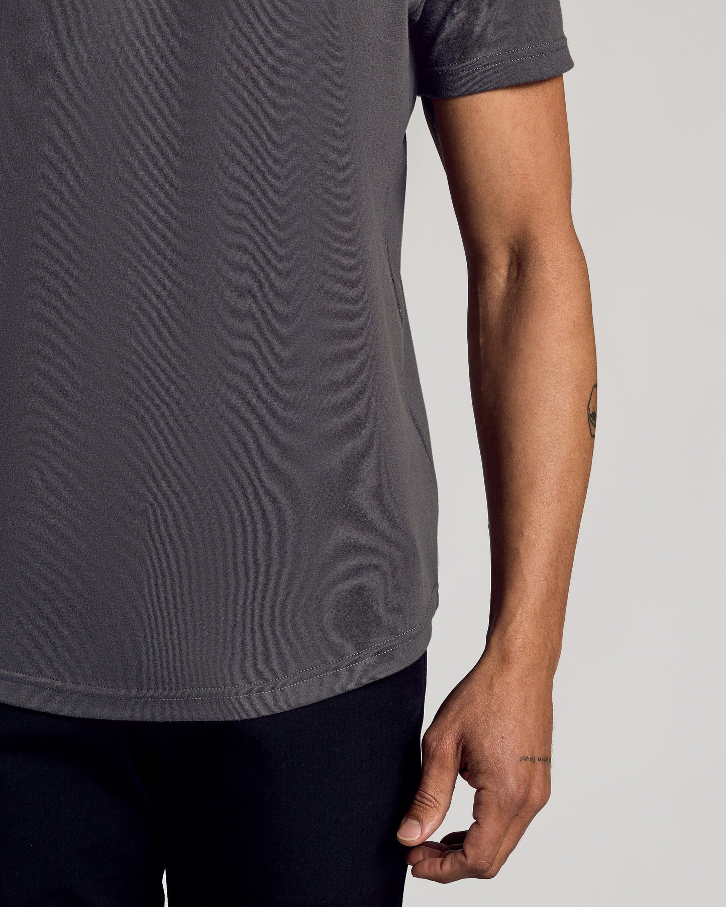 Carbon Curved Hem Classic Crew Neck
