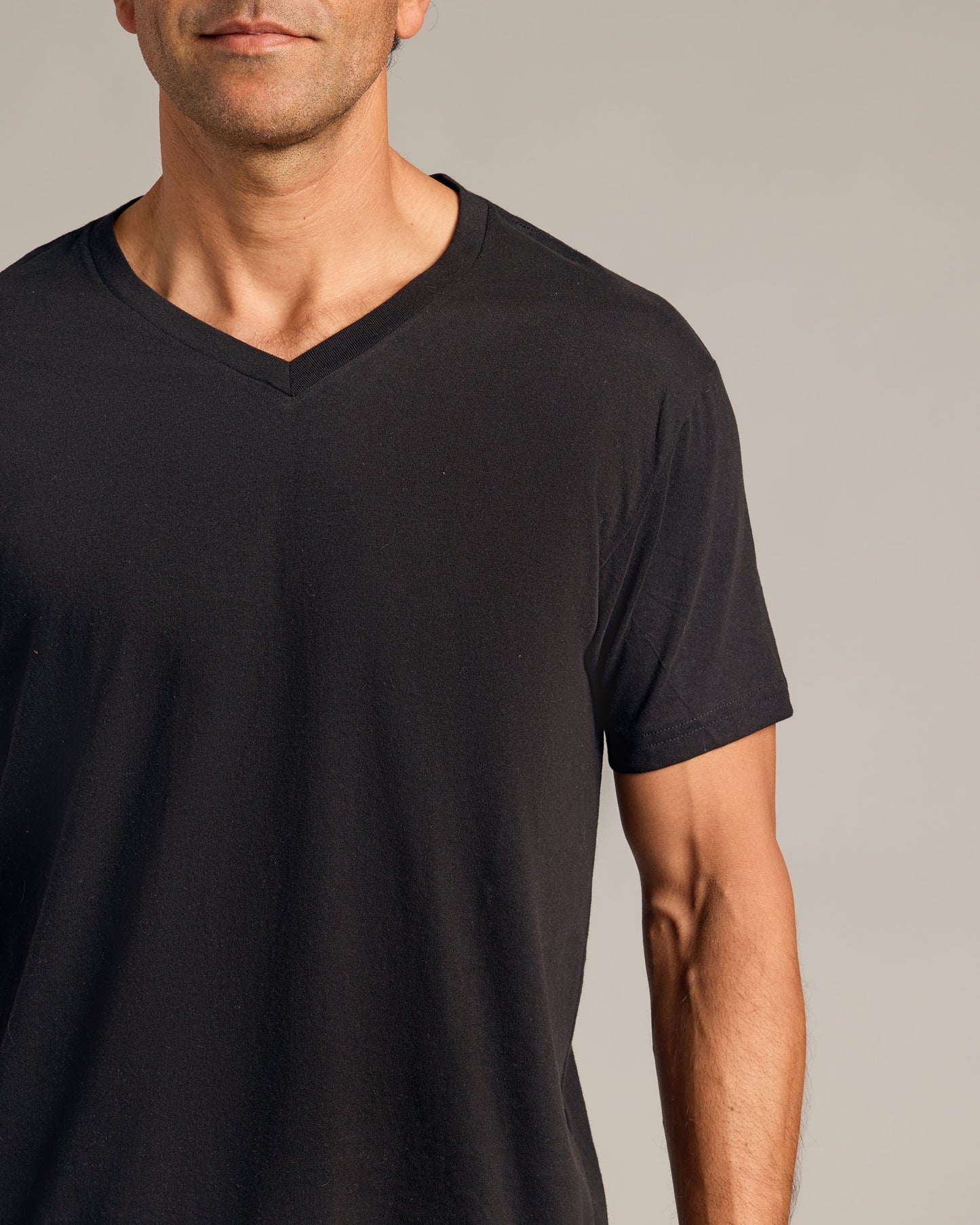 Black & White V-Neck 10-Pack